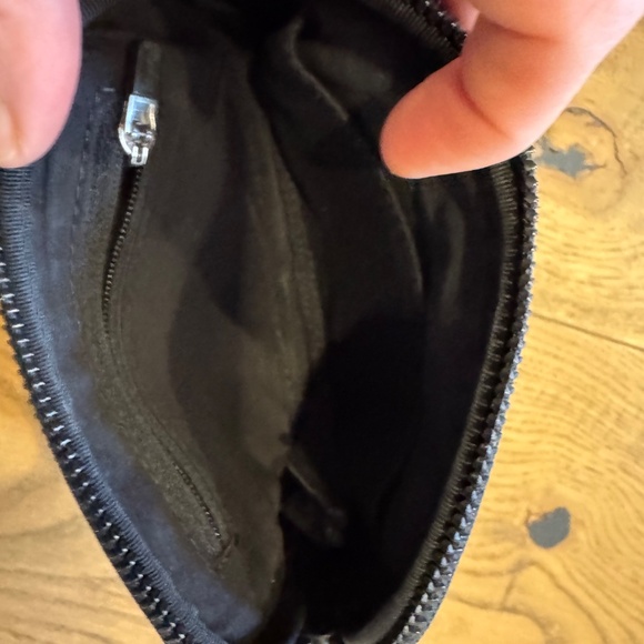 Rapha Black Leather Essentials Case - Picture 4 of 4